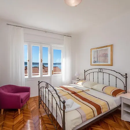 Gina Apartment